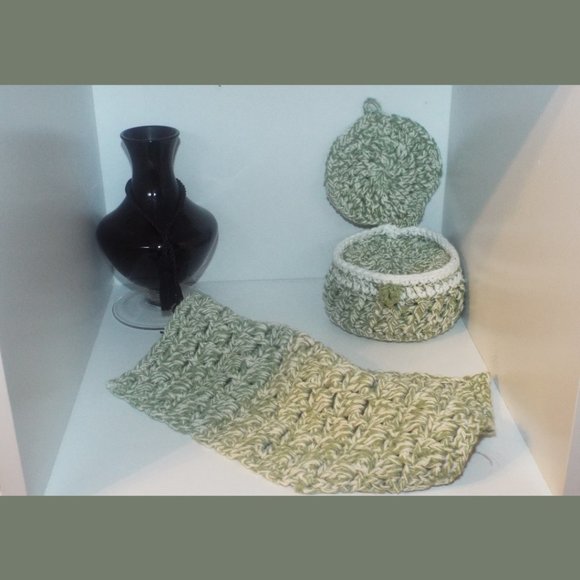 10 pc Handmade Clamshell Spa Set - Picture 6 of 12